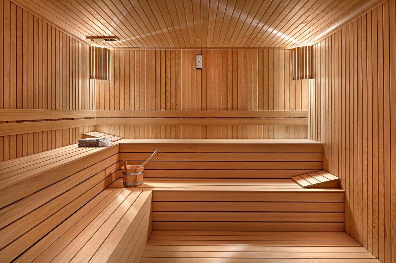ホテル Wanda Vista イスタンブール エクステリア 写真 A modern Finnish sauna