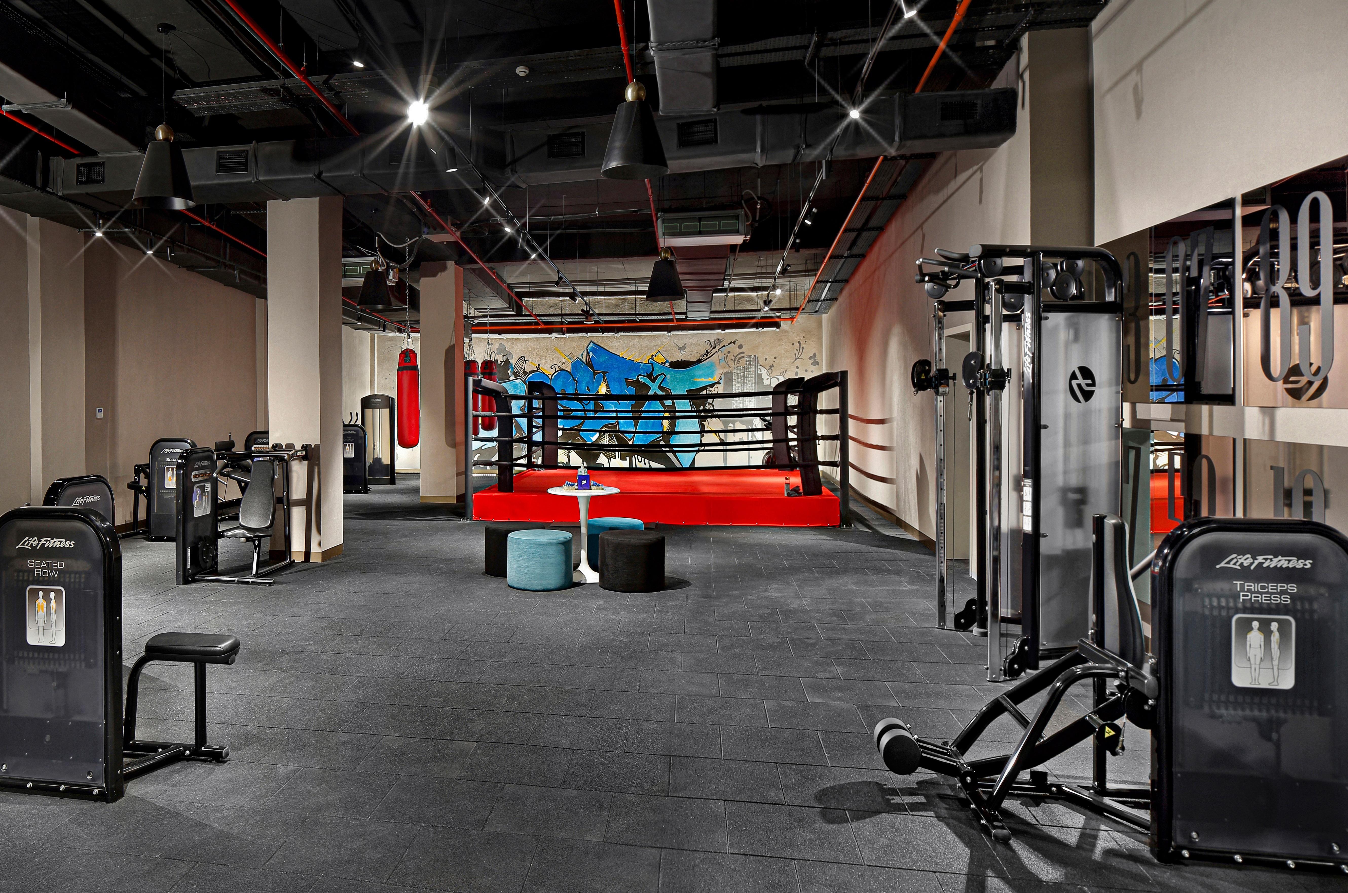 ホテル Wanda Vista イスタンブール エクステリア 写真 The gym at The Standard East Village