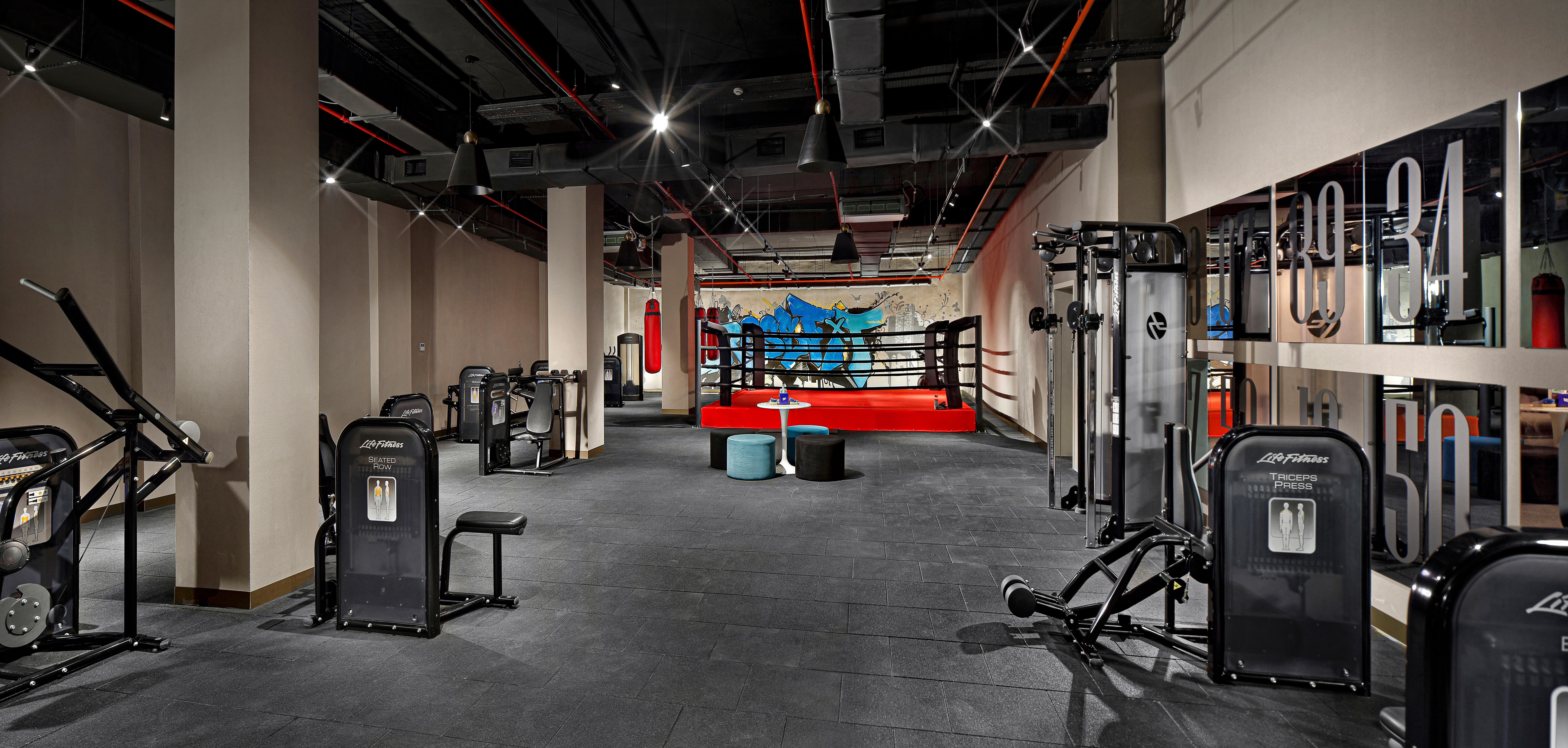 ホテル Wanda Vista イスタンブール エクステリア 写真 The gym at The Standard East Village